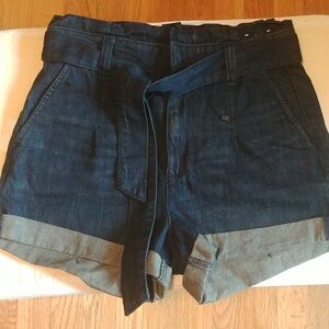 NWOT Express extreme high rise paperbag shorts